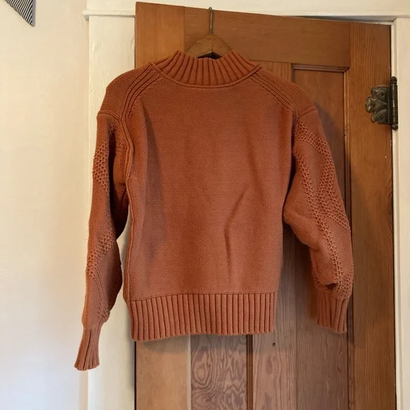 Everlane Sweater - Picture 3 of 3